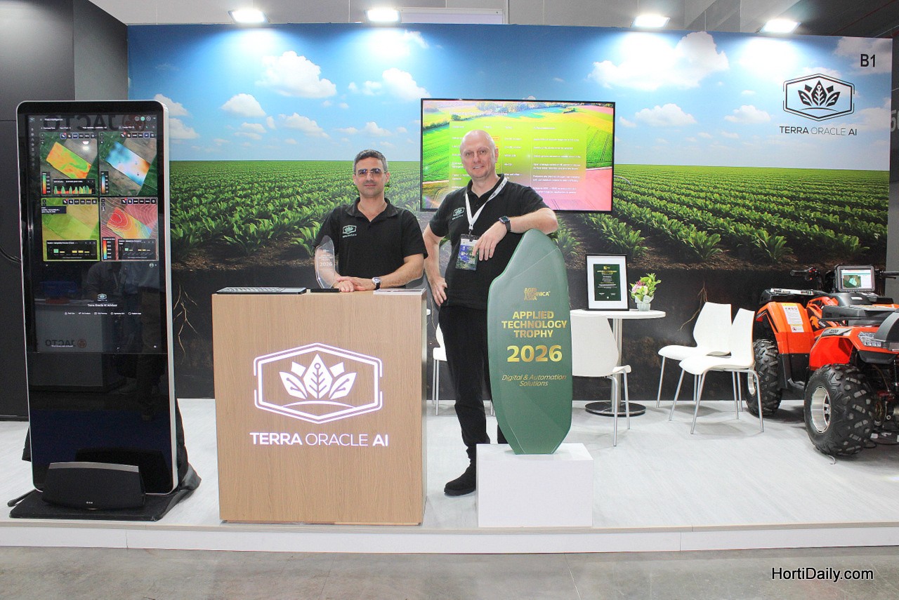 Terra Oracle AI founders Erez Biton and Yuri Gushin at AGRITECHNICA ASIA 2026 with the Applied Technology Trophy